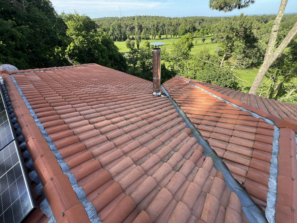 Nettoyage de toiture - NBE Nettoyage