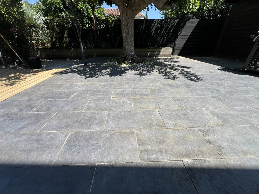 nettoyage sol extérieur en carrelage- NBE Nettoyage