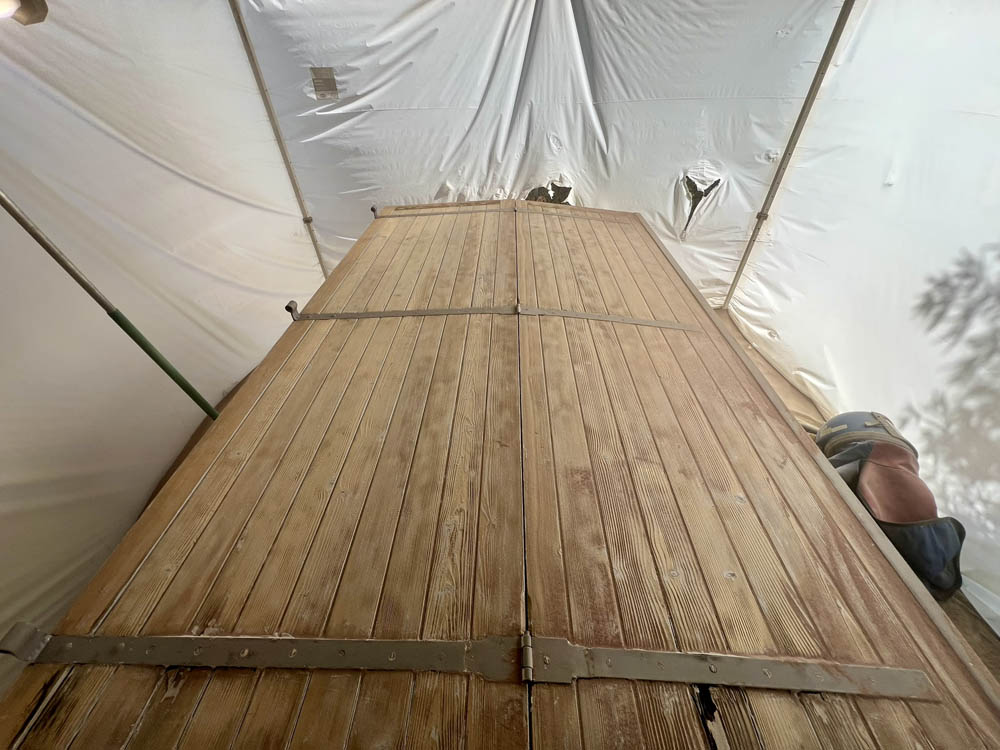 aérogommage volets en bois - NBE Nettoyage La teste de Buch