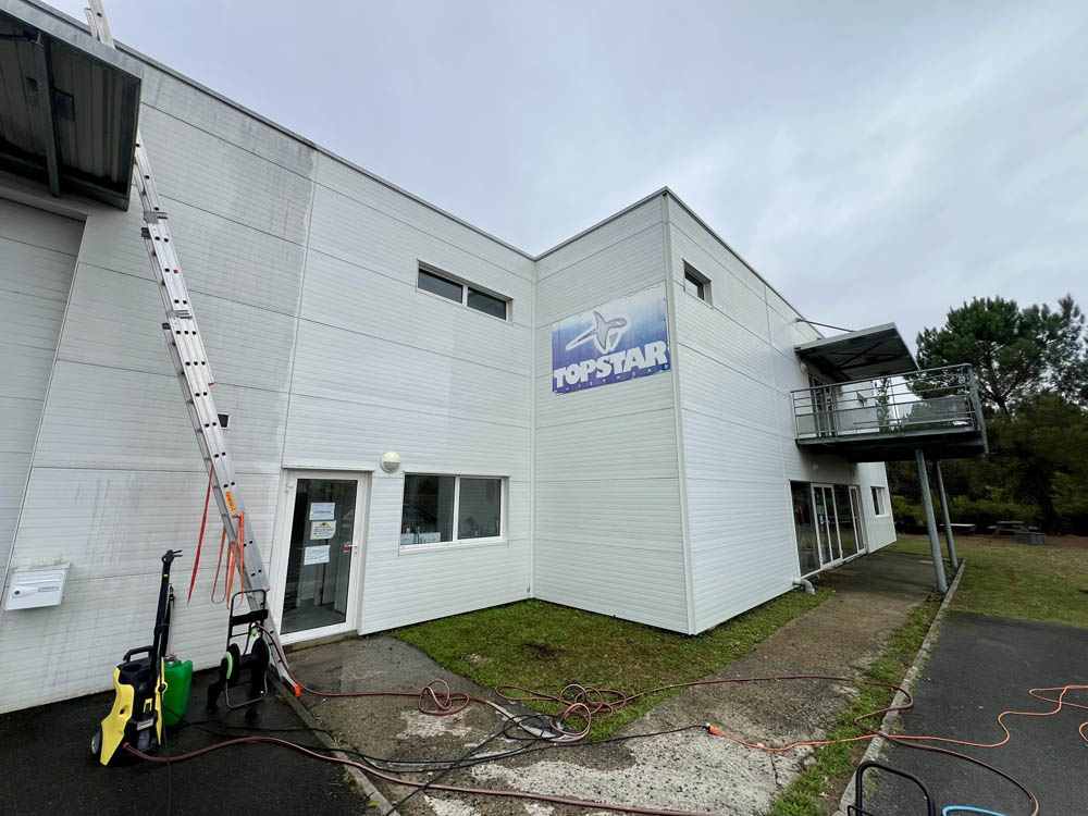 Nettoyage bardage métallique à marcheprime (33) - local professionnel