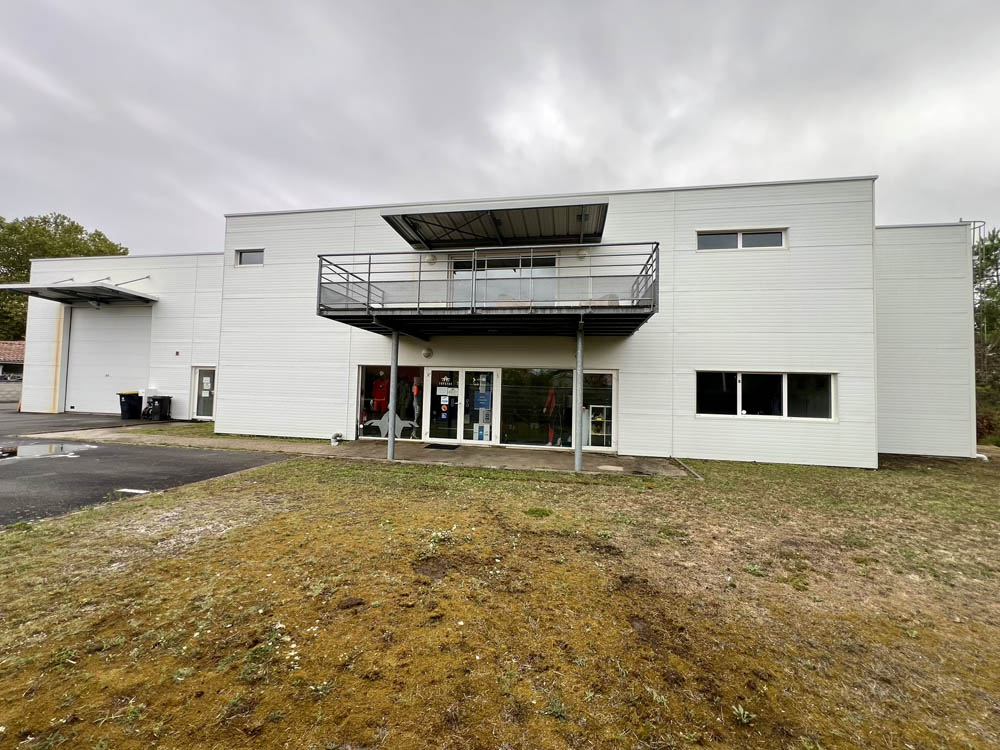 Nettoyage bardage métallique à marcheprime (33) - local professionnel