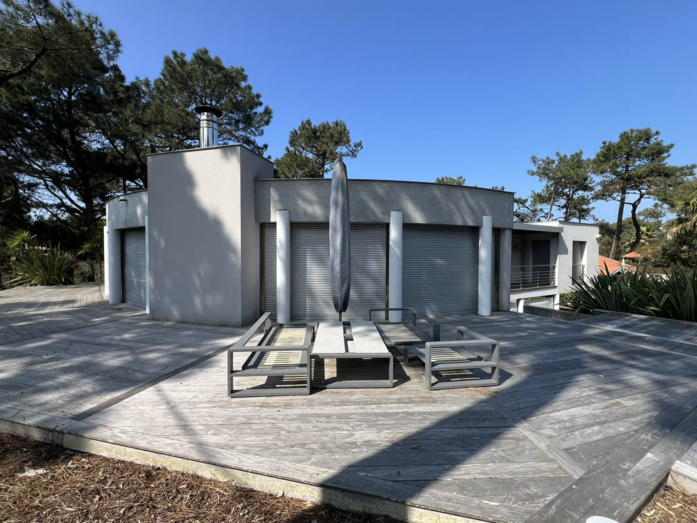 Nettoyage de façade et béton désactivé au Cap Ferret