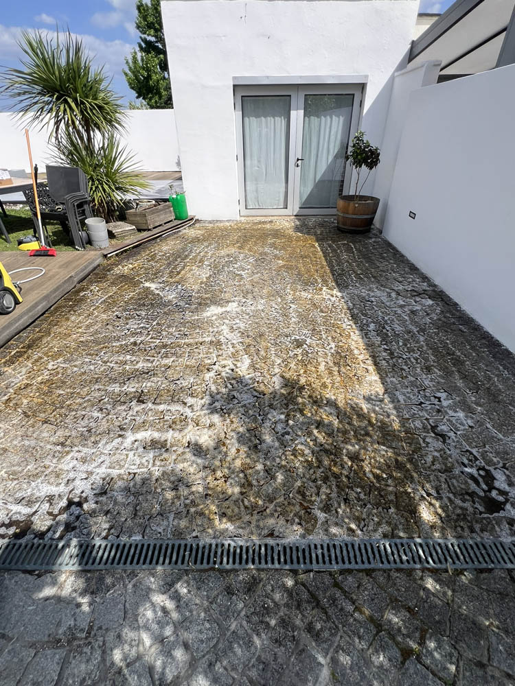 nettoyage allée de pavés en granit - Talence