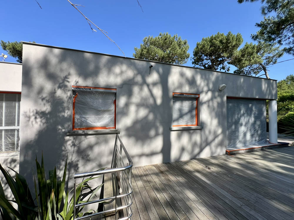 Nettoyage de façade et béton désactivé au Cap Ferret