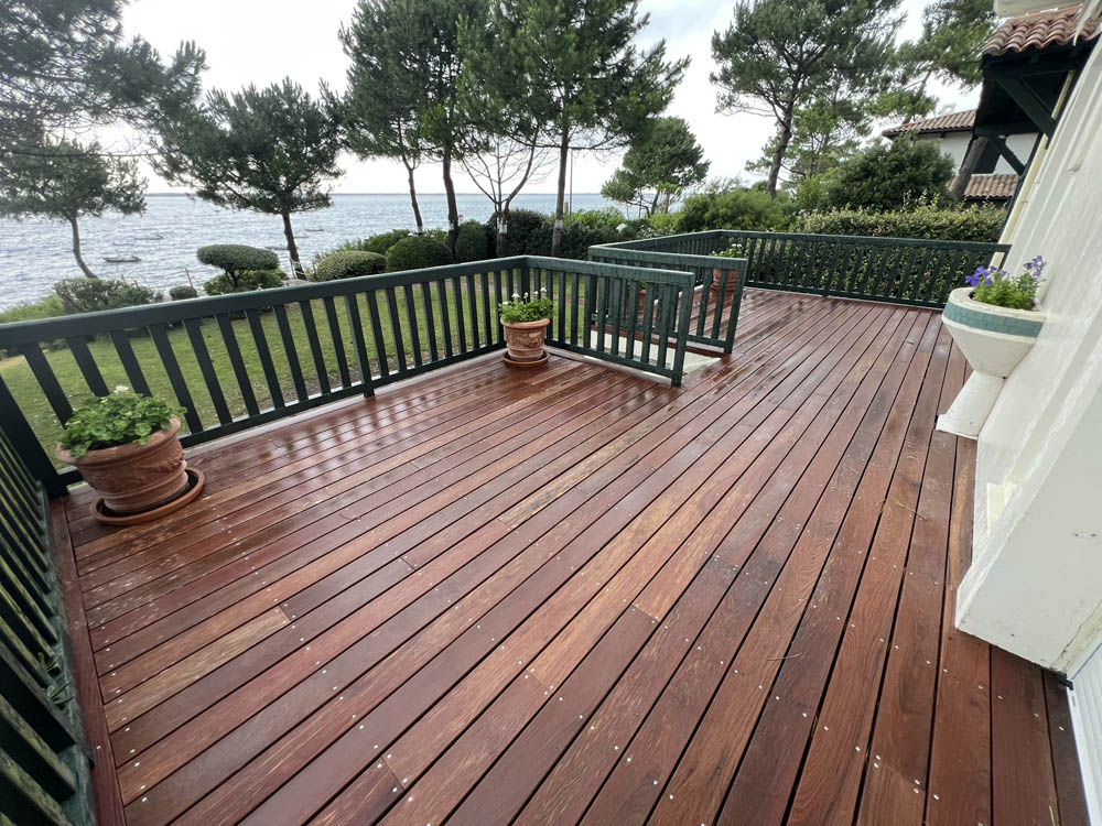 nettoyage d'une terrasse bois au Pyla (33)