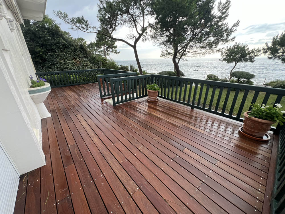 nettoyage d'une terrasse bois au Pyla (33)