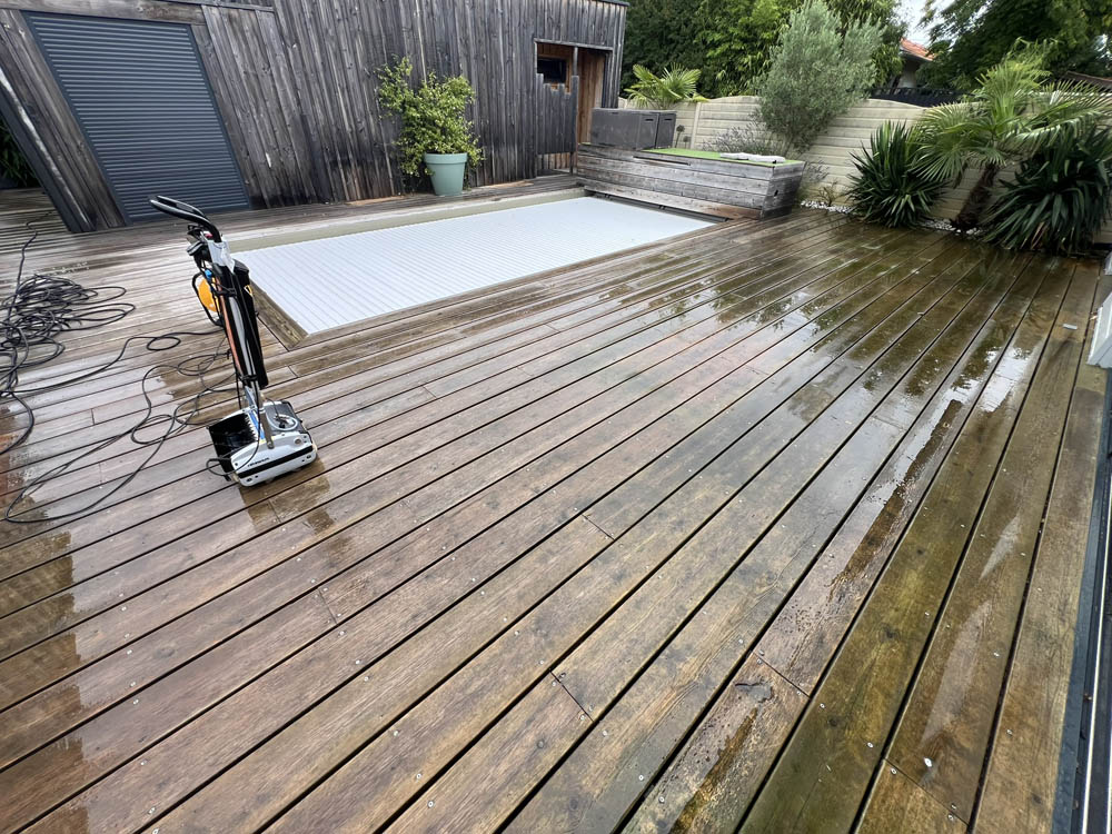 Nettoyage de terrasses bois à Gujan-Mestras