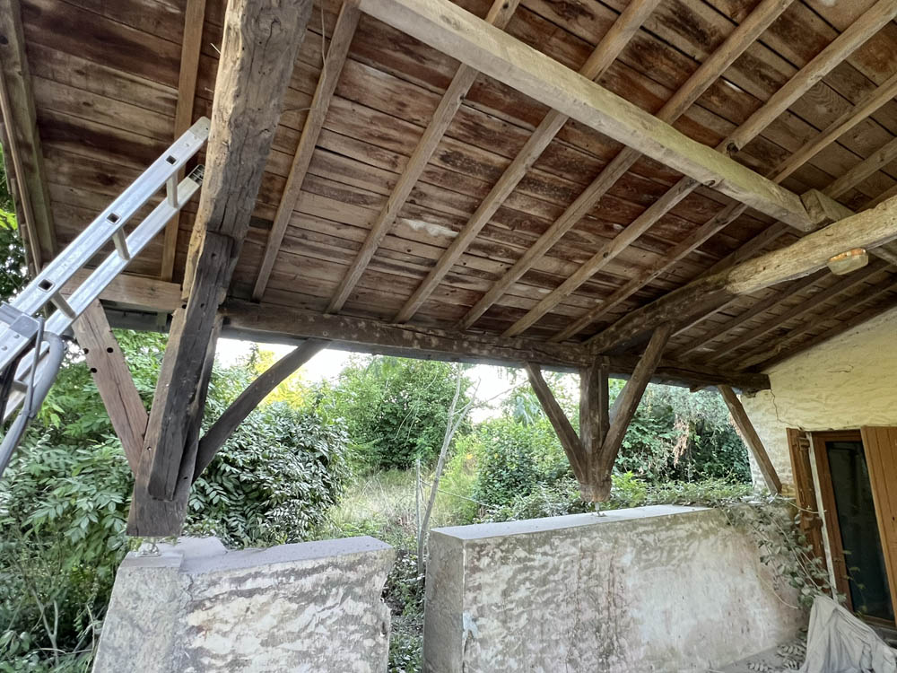 décapage de poutres en bois par aérogommage sur Anzex (47)